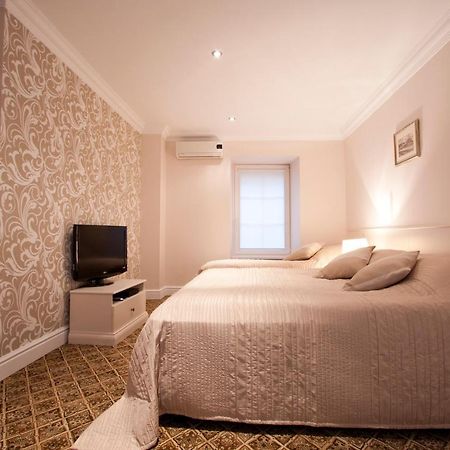 Real House Aparthotel VNO Room photo
