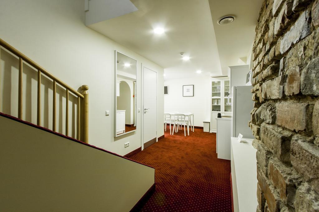 Real House Aparthotel VNO Room photo