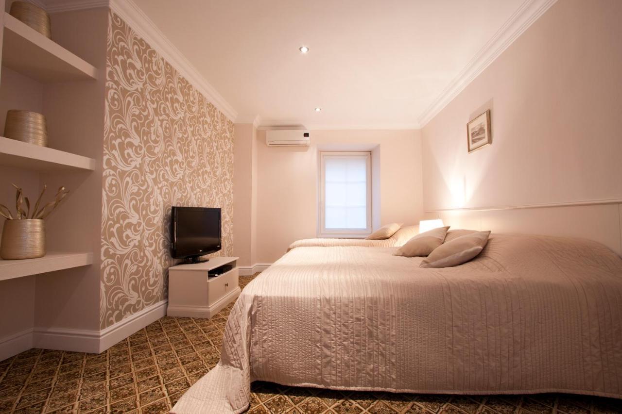 Real House Aparthotel VNO Room photo